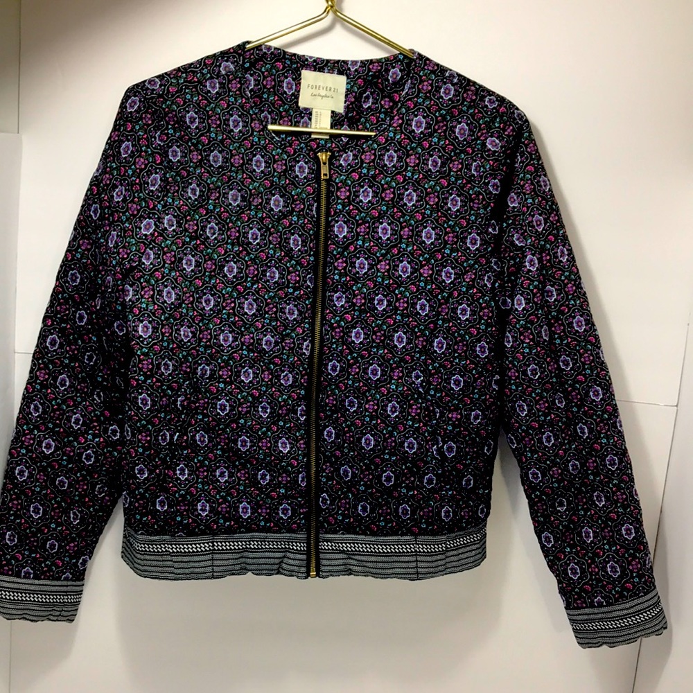 FOREVER 21 WOMENS LARGE QUILTED JACKET POOFY POLYESTER FILLING, SHELL AND LINING